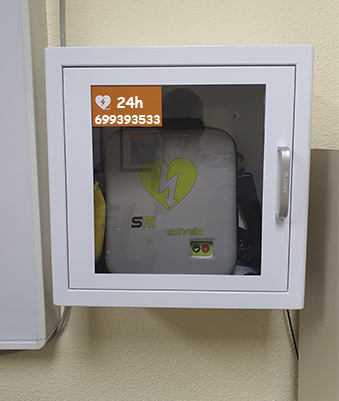 caja para desfibrilador