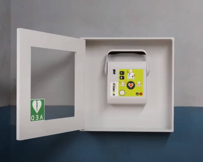 Desfibrilador con cabina